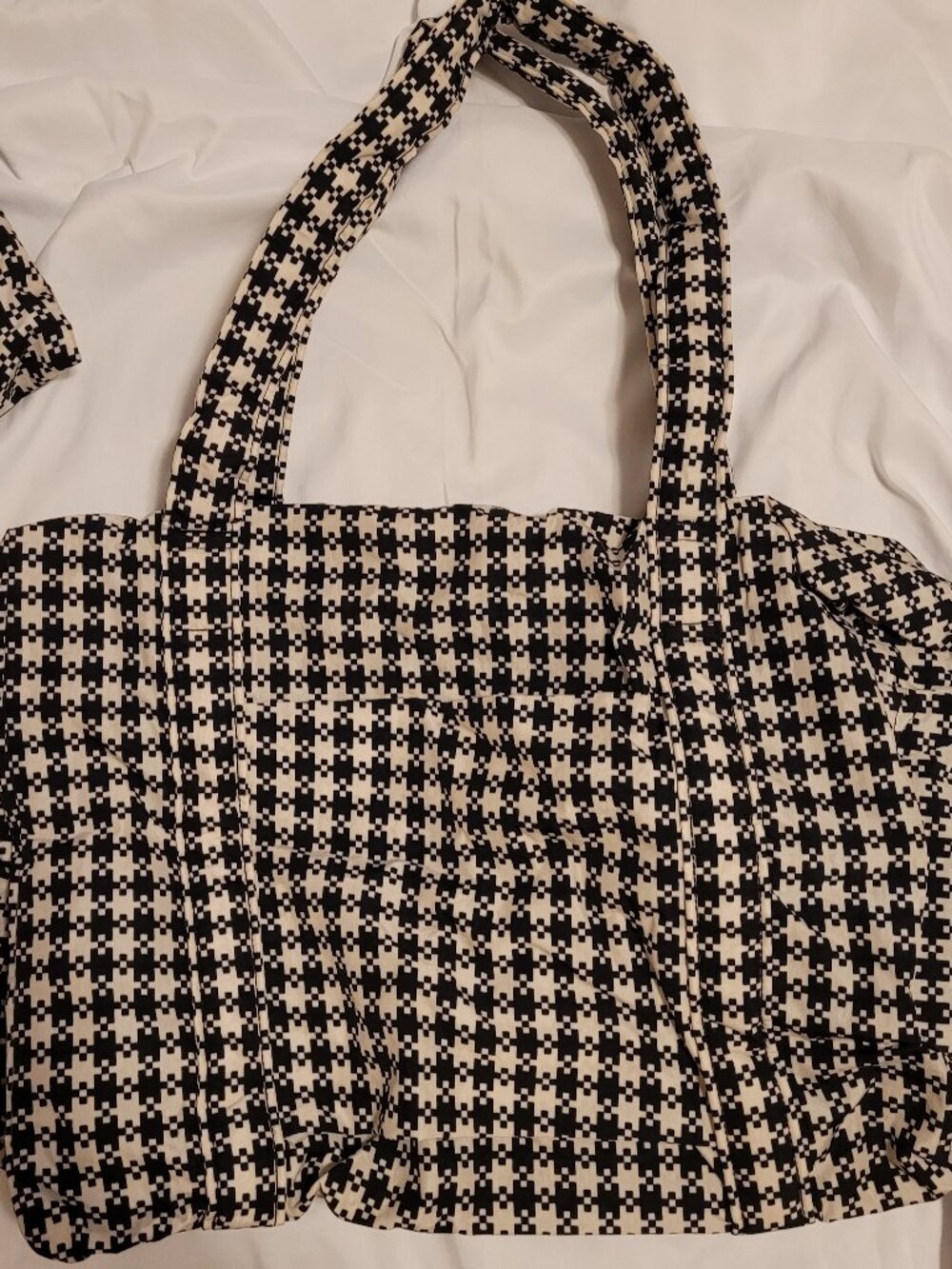 Baggu Travel Cloud Bag / Cloud Carry-On Black & White Pixel Gingham